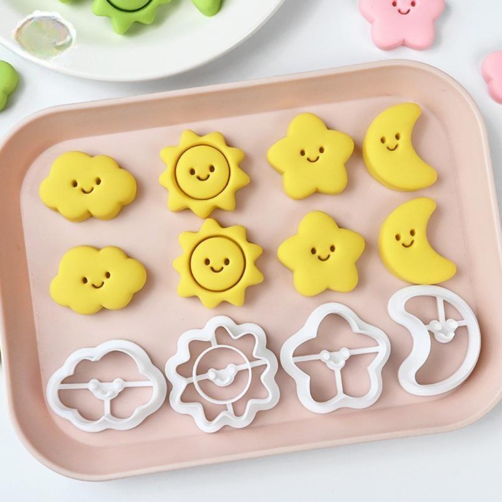 Kitchen Baking Cake - Cookie Cutters Moon Stars Sun Cookie