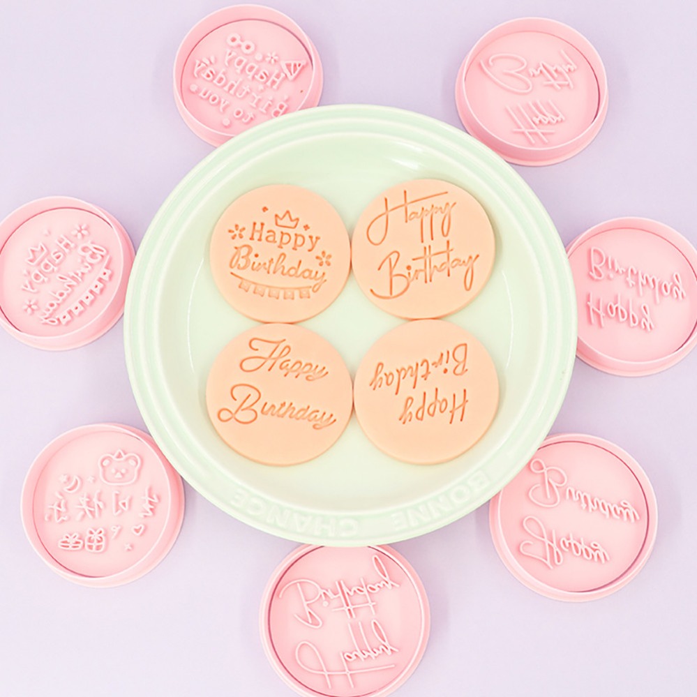Happy Birthday Cookie Cutters  - Kitchen Baking Products recension och pris
