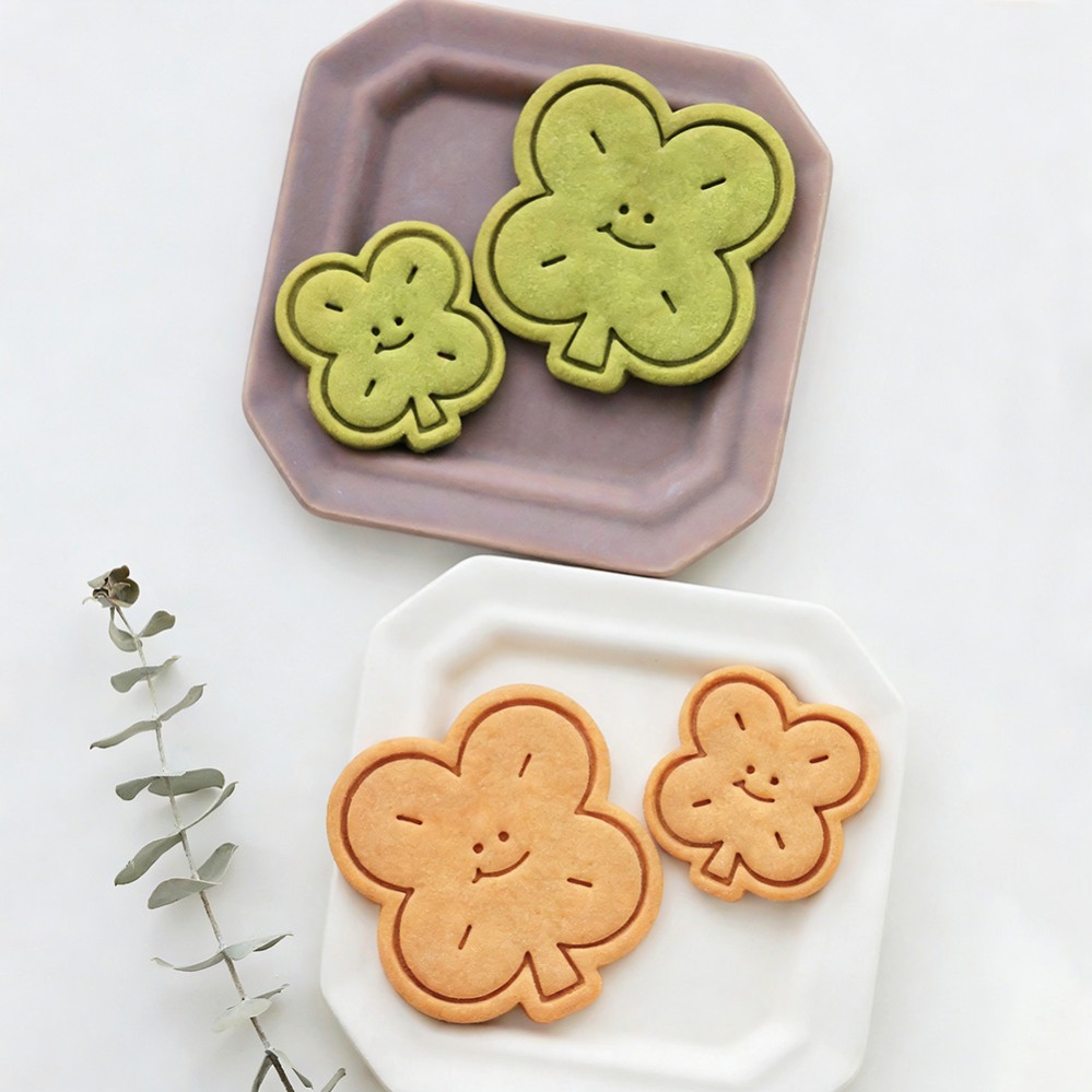 Lucky Four-Leaf Clover Cookie  - Kitchen Baking Products recension och pris